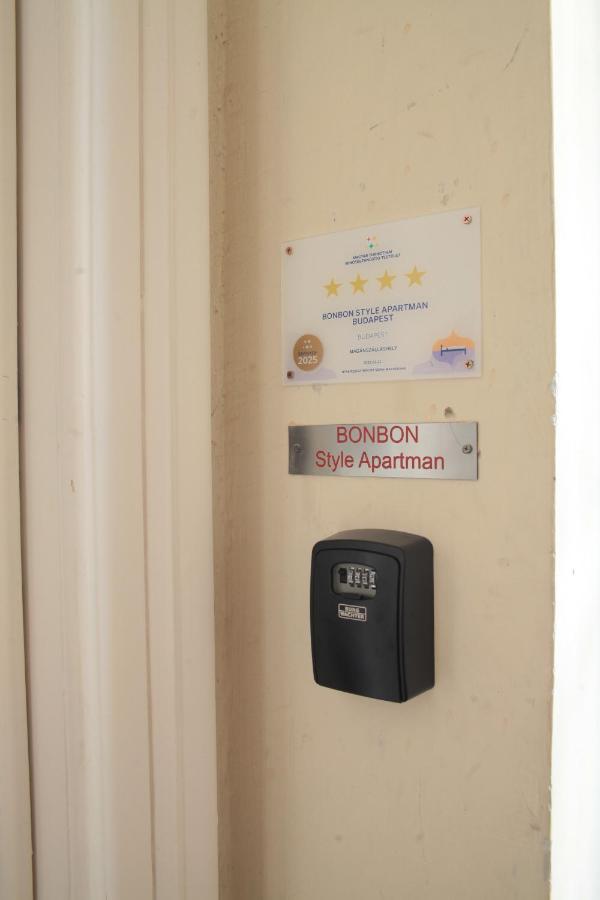 Bonbon Style Apartman Boedapest Buitenkant foto